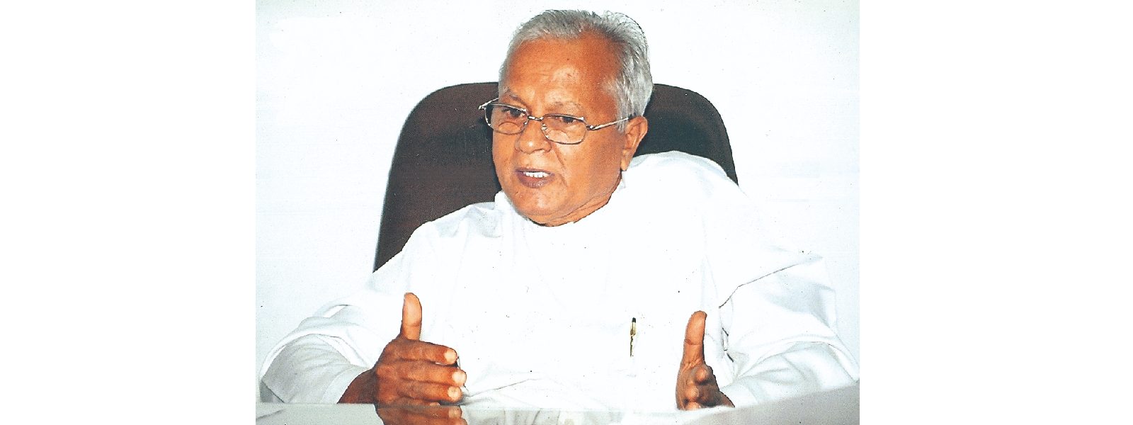 දේශබන්දු සිරිසුමන ගොඩගේ අභාවප්‍රාප්ත වෙයි..